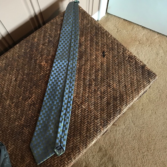 Geoffrey Beene Tie - Picture 5 of 5